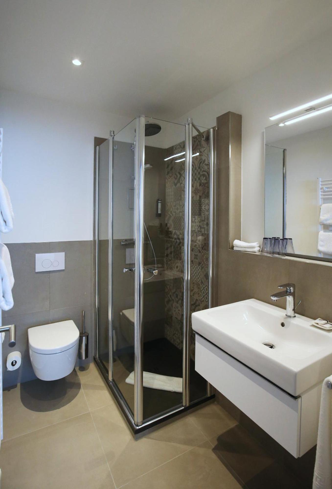 Hotel Faehrhaus Km734 Düsseldorf Pokoj fotografie
