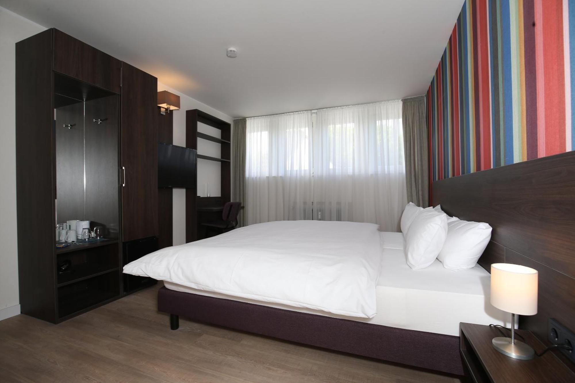 Hotel Faehrhaus Km734 Düsseldorf Pokoj fotografie