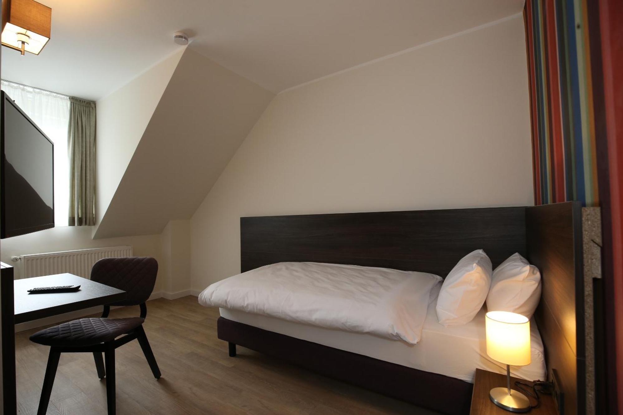 Hotel Faehrhaus Km734 Düsseldorf Pokoj fotografie