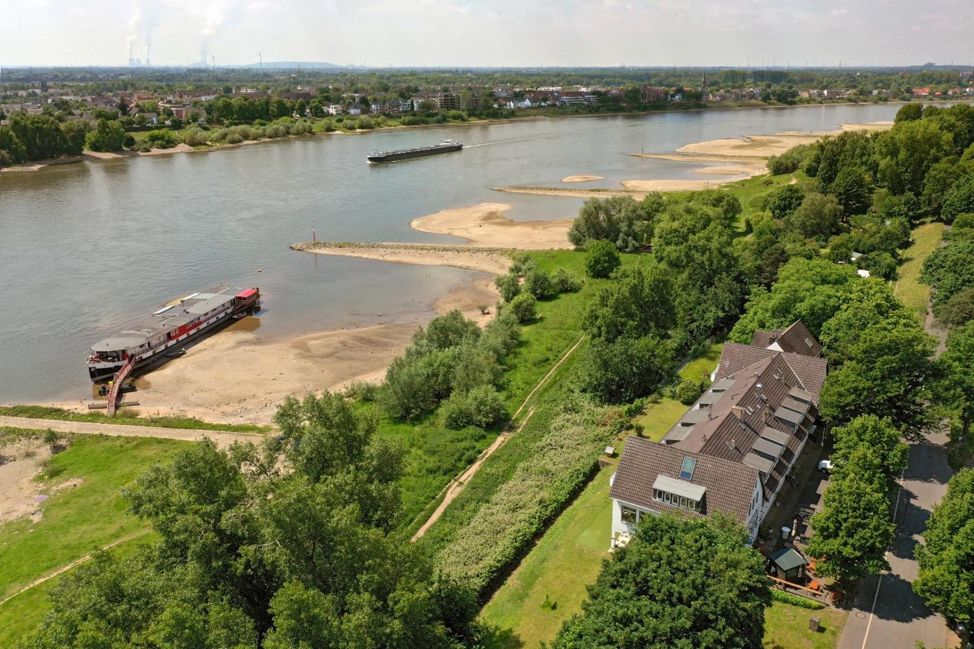 Hotel Faehrhaus Km734 Düsseldorf Exteriér fotografie