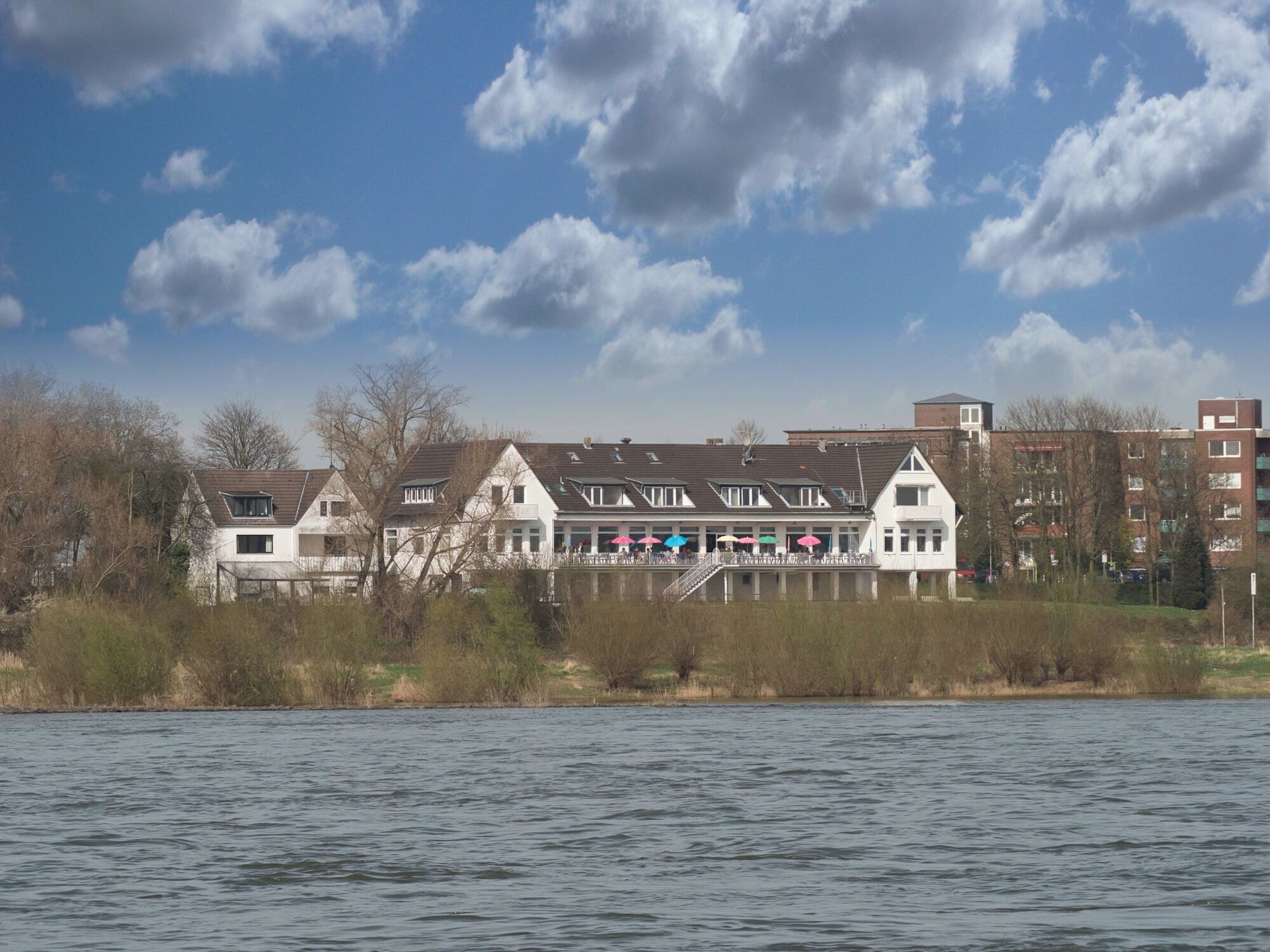 Hotel Faehrhaus Km734 Düsseldorf Exteriér fotografie